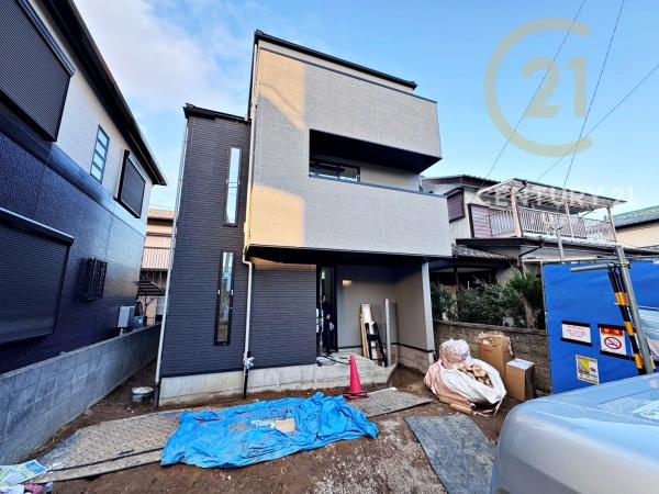 ���n�O�ώʐ^ �y�������܌��z����z
�Ƒ��݂�Ȃ��������߂�����V�z�ˌ��Ăł��I���r���O�𒆐S�ɁA�Ƒ��̂Ȃ������������Ԏ�肪���́B���[�������Ղ�ŁA�����̕�炵�������Ɖ��K�Ɂ􊮐����҂��������������ł��I