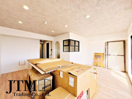 ���r���O ����̒��ő����̎��Ԃ��߂����ƂɂȂ郊�r���O�_�C�j���O�����炱���A�������₩�ȋ�Ԃł��邱�Ƃ��K�R�B�u�₩�Ȓʕ��ƍ̌��𑶕��Ɋ����鎖���o�����Ԃł���