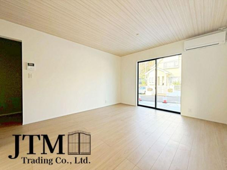 ���r���O �Z�������ł��A��������Ƒ��������ĐH�������Ē������Ƃ肠��傫���̃_�C�j���O�X�y�[�X�I�Ƒ��݂�ȂŃe�[�u�����͂ޑf�G�Ȏ��Ԃ��y����ŉ�������