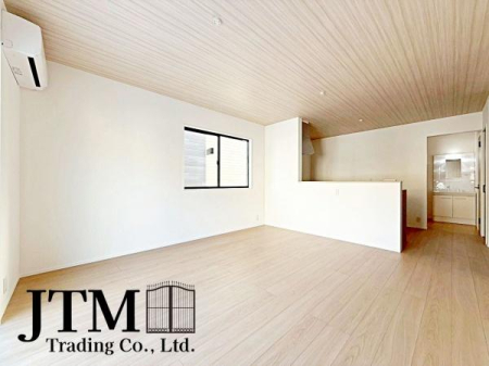 ���r���O �z������̗ǂ����r���O�́A���邭���������ɕ�܂ꂽ���S�n�̂�����Ԃł��B���R�Ȍ����������݁A�Ƒ��݂�Ȃ������b�N�X���ĉ߂�����ꏊ�ɂȂ�܂��B