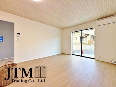 ���r���O �L���ɉ����A�����炽���Ղ��������̂ŁA��������邭�ċC�����̂������r���O�Ɏd�オ��܂��B��Ԃɗ]�T�����邾���łȂ��A�����́h���h�������Ă���܂��B�����̎��Ԃ���������ґ�ɂȂ�܂����