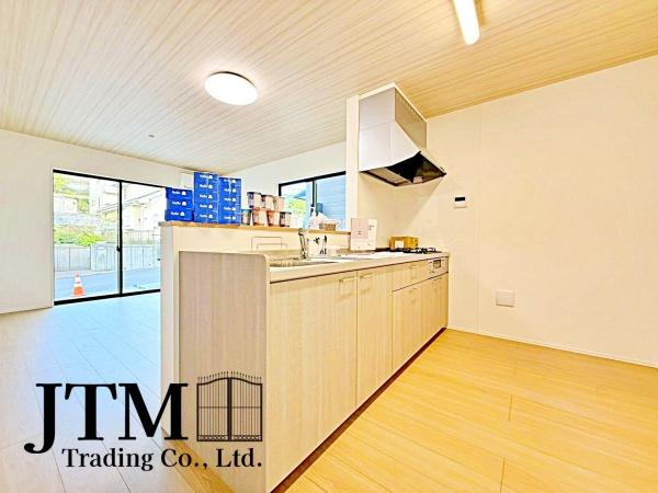 �L�b�`�� ��ƃX�y�[�X��傫���Ƃ����L�b�`�����v�w������ăL�b�`���ɗ����Ă����������₷����Ƃ肠��L���I�H��ނ���������ƕЕt�����[�͂����҂ł��܂���