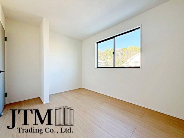 �Q�� ���[����������Ɗm�ۂ���Ă���̂ŁA�������S�̂��L�����g�����������܂���
�����̕����ŉ߂������Ԃ��[�����܂���
