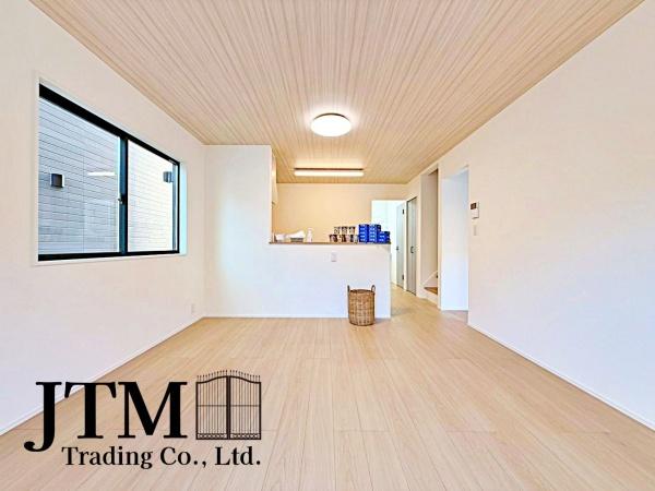 ���r���O �z������̗ǂ����r���O�́A���邭���������ɕ�܂ꂽ���S�n�̂�����Ԃł��B���R�Ȍ����������݁A�Ƒ��݂�Ȃ������b�N�X���ĉ߂�����ꏊ�ɂȂ�܂��B