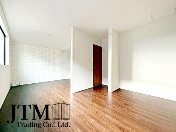 �Q�� ���[����������Ɗm�ۂ���Ă���̂ŁA�������S�̂��L�����g�����������܂���
�����̕����ŉ߂������Ԃ��[�����܂���
