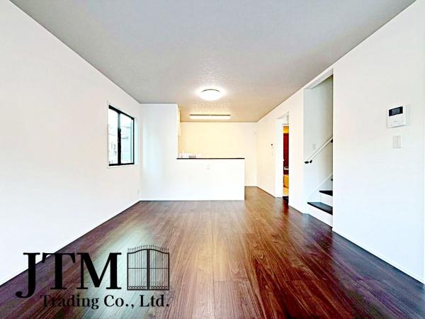 ���r���O �z������̗ǂ����r���O�́A���邭���������ɕ�܂ꂽ���S�n�̂�����Ԃł��B���R�Ȍ����������݁A�Ƒ��݂�Ȃ������b�N�X���ĉ߂�����ꏊ�ɂȂ�܂��B