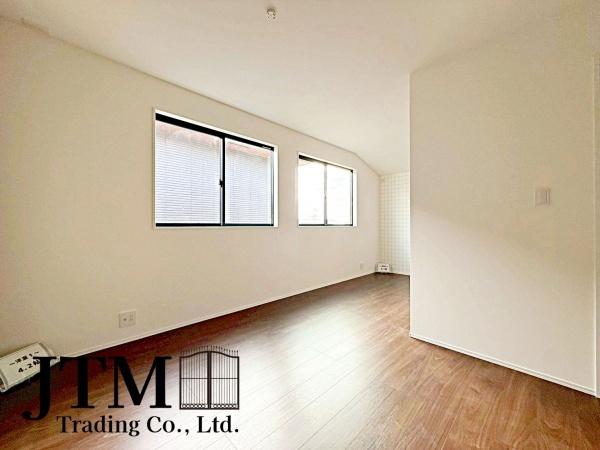 �Q�� ���邢���R�������鋏����ǂ�ȃC���e���A�ɂ���̂��l����̂��y�����ł��ˁ��傫�ȑ�����̌����ӂ�閾�邢��ԁA���S�n�ǂ��A������芰����e���̋�Ԃł���