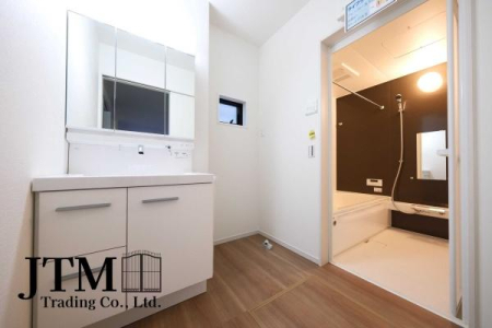 ���ʑ�E���ʏ� ���̎x�x����̃P�A���C�����悭�n�܂���ʋ�ԁB�傫�ȃ~���[�ƍL�߂̃{�E���ŁA�Ƒ��݂�Ȃ����K�Ɏg����݌v�ł��B�Q�������������ł���Ƃ�̂��鎞�Ԃ𐶂ݏo���܂��B1 ���̂͂��܂�ƏI����S�n�悭��