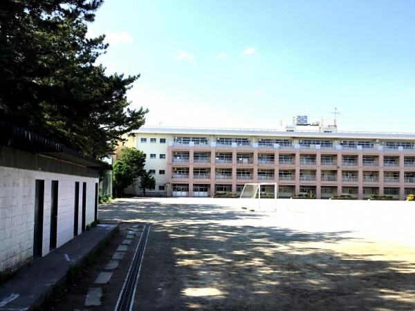 ���ӊ� �y���w�Z�z�D���s���K�u��䒆�w�Z�F450m