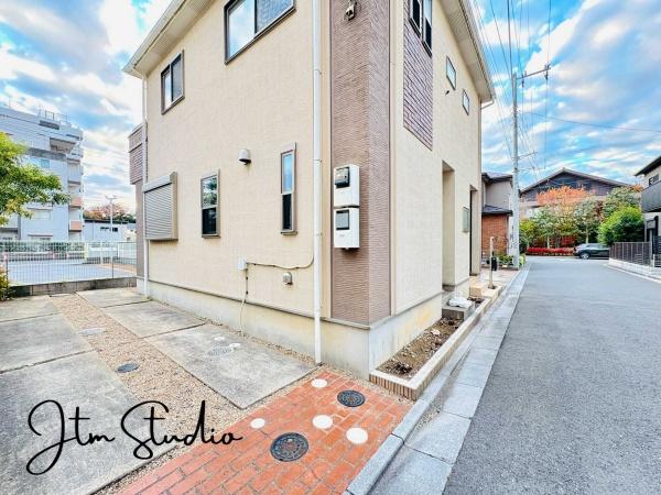 ���ԏ� �J�[�X�y�[�X����������m�ہ�Z�J���h�J�[�₨�F�B���ĂԂƂ��ɕ֗��Ȃ̂ŎԍD���̃p�p�ɂ��}�}�ɂ��������ł��ˁ�