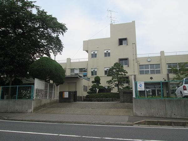 ���ӊ� �y���w�Z�z��t�s�����쒆�w�Z�F635m