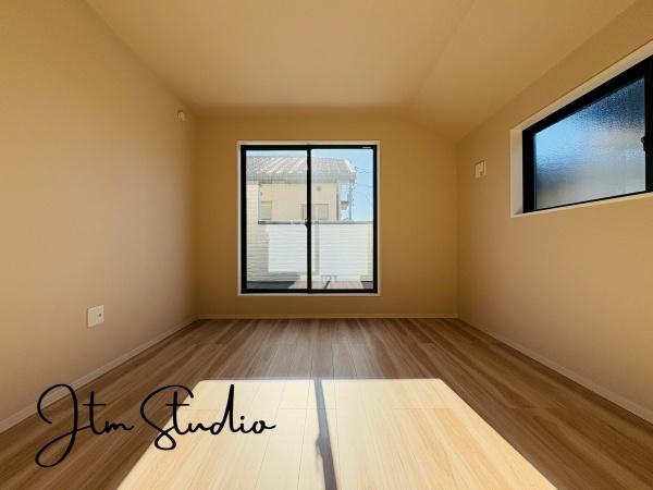 �m�� ���邢���R���������Ղ����m���́A�傫�ȑ�����������ӂ��S�n�悢��Ԃł��B�ǂ�ȃC���e���A�ɂ��邩�l����̂��y���݂̂ЂƂB���S�n�悭������芰����A�����̔�������e���̏�Ƃ��Ă҂�����ł���