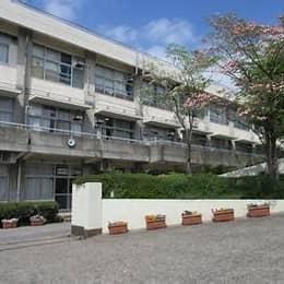 ���ӊ� �y���w�Z�z���ˎs�����ؓ����w�Z�F45m