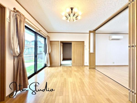 ���r���O �L���ɉ����A�����炽���Ղ��������̂ŁA��������邭�ċC�����̂������r���O�Ɏd�オ��܂��B��Ԃɗ]�T�����邾���łȂ��A�����́h���h�������Ă���܂��B�����̎��Ԃ���������ґ�ɂȂ�܂����