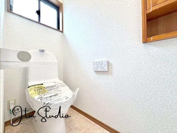 �g�C�� ��C�̊��C�Ƒ�����̌��̖��邳�ɔz�������������̂���g�C�����������̍D���ȃA���}��F���܂�u���ė���������Ԃ����o�A��l�ɂȂ���Ԃł�����A�����b�N�X�������ł��ˁ�