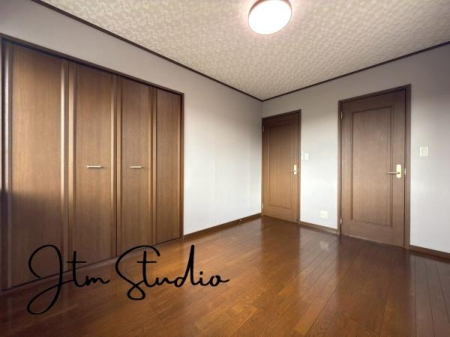 ���[ �G�ߕ�����p�i�̃X�g�b�N�A��̓���܂ł����Ղ���[�\��������Ԃ��������萮����֗��ȃX�y�[�X�ł����������ڂ����₷���A�����̕�炵�����K�ɁB�K�v�Ȃ��̂��������o����g������̗ǂ������͂ł���