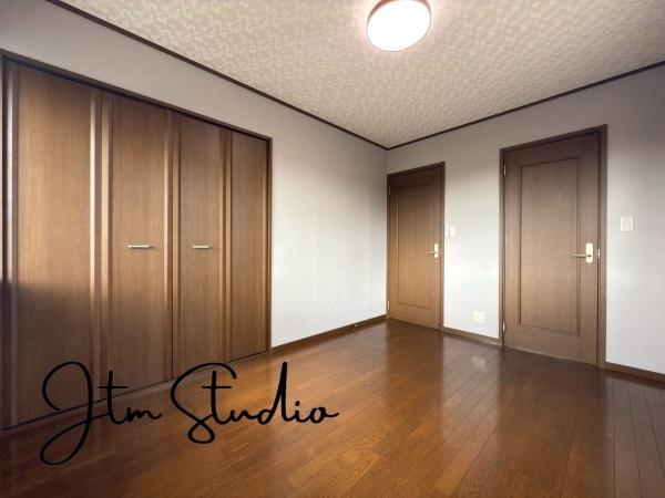 ���[ �G�ߕ�����p�i�̃X�g�b�N�A��̓���܂ł����Ղ���[�\��������Ԃ��������萮����֗��ȃX�y�[�X�ł����������ڂ����₷���A�����̕�炵�����K�ɁB�K�v�Ȃ��̂��������o����g������̗ǂ������͂ł���