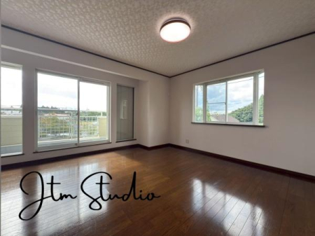 �m�� 2�ʍ̌����m�ۂ������邢�����́A���ʂ����ǂ��A��ϋ��S�n�̗ǂ���Ԃł��B
�傫�ȑ�����̌����ӂ�閾�邢��ԁA���S�n�ǂ��A������芰����e���̋�Ԃł���