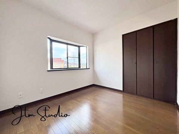 �q������ ���q�l�̐����Ƌ��Ɂu�Z�܂����v���ω����Ă����܂��B�����ɂ̓N���[�[�b�g���������A���R�x�̍����Ƌ�̔z�u�������V���v���ȋ�Ԃł���