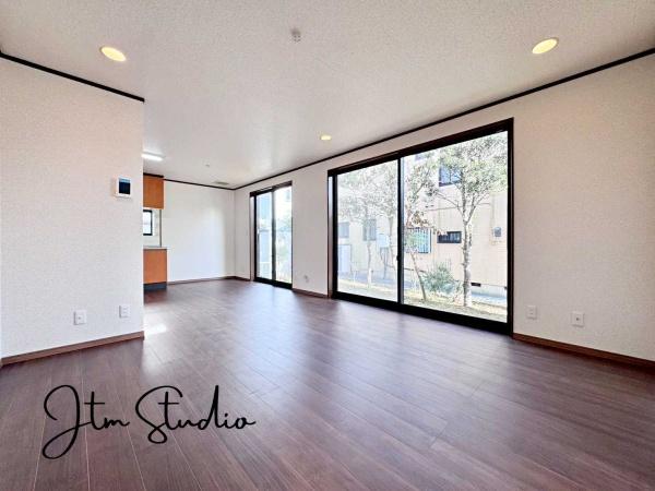 ���r���O �L���ɉ����A�����炽���Ղ��������̂ŁA��������邭�ċC�����̂������r���O�Ɏd�オ��܂��B��Ԃɗ]�T�����邾���łȂ��A�����́h���h�������Ă���܂��B�����̎��Ԃ���������ґ�ɂȂ�܂����