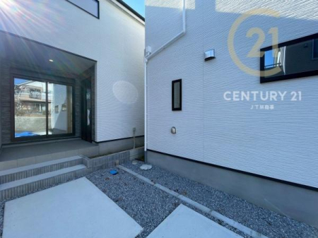 �O�ʓ��H�܂ތ��n�ʐ^ �u���̔N���ŏZ��[�����g�߂�̂��S�z�v
�u���Ȏ������Ȃ����ǏZ��[���g�߂�H�v
�Z��[���ɐ��ʂ����X�^�b�t�����q�l�̃}�C�z�[���w�����T�|�[�g�������܂���
���C�y�ɂ��⍇���������B