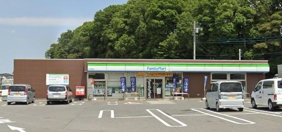 ���ӊ� �y�R���r�j�z�t�@�~���[�}�[�g���ˍK�c�X�F700m