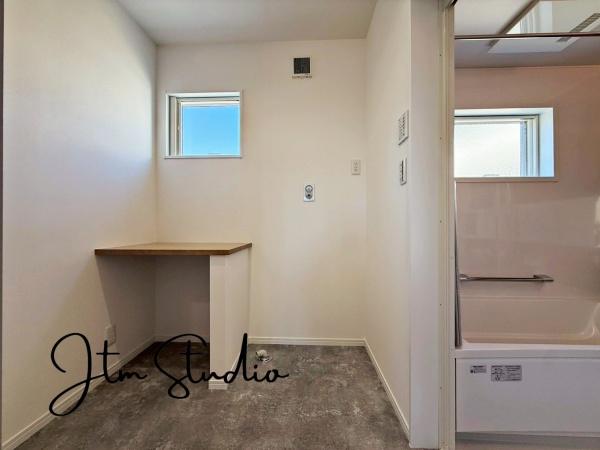 ���̑����� ���Ђւ̂����X�E���n�ł̂��҂����킹�E�Ŋ��̉w�Ȃǂł̂��҂����킹��
���q�l�̂���]�ɍ��킹�Ă��Ή������Ă��������܂��B
���d���I���̂��ē����ł��܂��̂ł��C�y�ɂ��⍇���������B