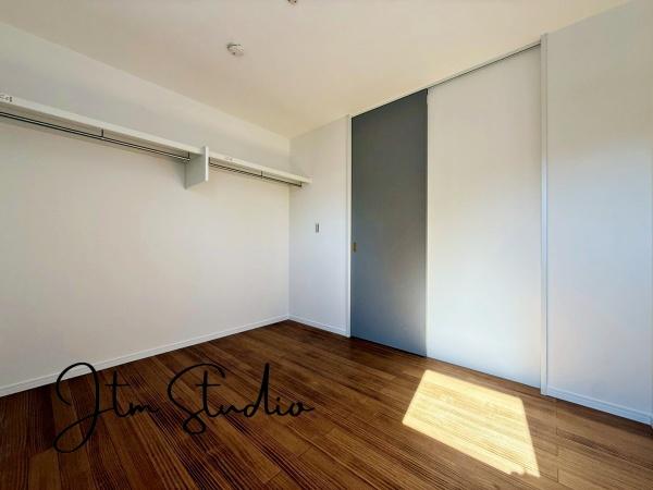 �m�� �����̔�������A�V����1�����}���鋏���B���C�ɓ���̃C���e���A�Ɉ͂܂ꂽ�f�G�ȋ�Ԃɍ��グ�鎖�ŁA�^�Ƀ����b�N�X�ł��鎞�Ԃ��߂������Ƃ��o�������ł��B