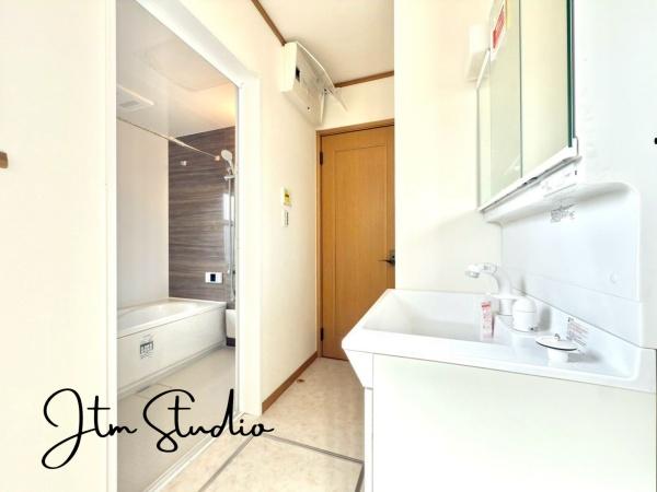 ���ʑ�E���ʏ� �Z�܂��̍w���́A�ꐶ�̒��ł����ɑ傫�Ȃ��������B�����炱���A�킩��Ȃ����Ƃ�s��������͓̂��R�ł��B�u�����ɏZ�݂����I�v�Ǝv���闝�z�̏Z�܂��Əo���悤�A���������S�͂ŃT�|�[�g���܂���