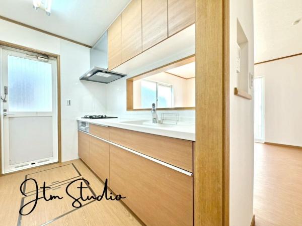 �L�b�`�� ��ƃX�y�[�X��傫���Ƃ����L�b�`�����v�w������ăL�b�`���ɗ����Ă����������₷����Ƃ肠��L���I�H��ނ���������ƕЕt�����[�͂����҂ł��܂���