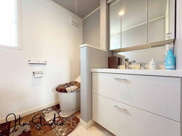 ���ʑ�E���ʏ� 2�K�ɂ����ʑ�������I��􂢏�Ƃ��Ă����łȂ��A���|���̍ۂɂ��֗��ł������̖Z�������Ԃ����ʑ䂪2�䂠��ƃX���[�Y�ɏ������ł��܂��ˁ�