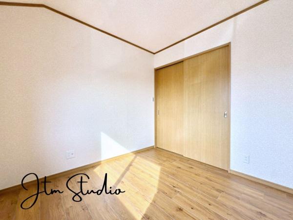 ���[ �H�i�̃X�g�b�N��y�b�g�̂��сA�|���p�i�A�h�ЃO�b�c�Ȃǁc�ׁX�������m�����[�ł��ĕ֗��Ɏg�������ł��ˁ`��