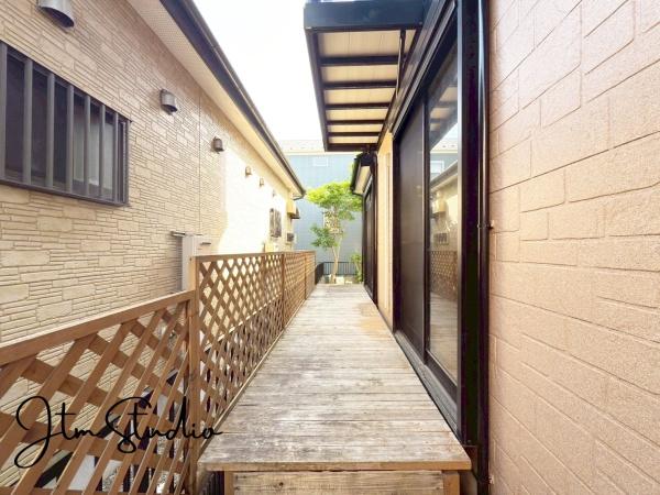 �� �E�b�h�f�b�L�̂��邨���K�[�f�j���O��ƒ�؉��A�o�[�x�L���[�Ɏq�ǂ��̗V�я�ȂǁA�v���C�x�[�g�ȊO�̋�Ԃ����邱�ƂŐ����̕����L����܂���