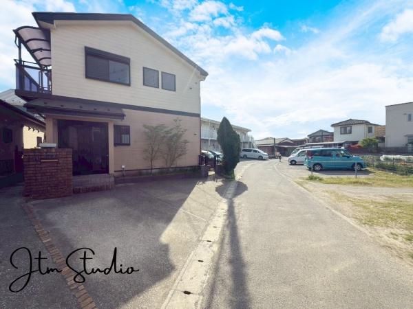 �O�ʓ��H�܂ތ��n�ʐ^ �O�ʓ��H�͌�ʗʂ����Ȃ��A���ʂ��������̂ŎԌɓ��ꂪ�X���[�Y�������g���Ԃ����炱���A�X�g���X�t���[�͊������ł��ˁ�
���ӊ����ꏏ�ɂ��ē��������܂���
���Ђ��C�y�ɂ��A������������