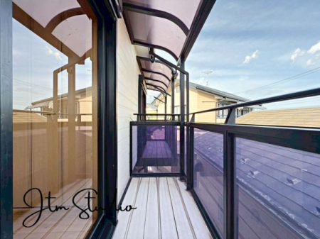 �o���R�j�[ 2�����ɐ݂���ꂽ�o���R�j�[�́A�d���������΂�Q��ނ��ŒZ�����Ŋ�����̂ŕ֗��ł���Ƒ��݂�Ȃ̂����󕨂������Ղ花�����Ƃ�̃o���R�j�[�ł���