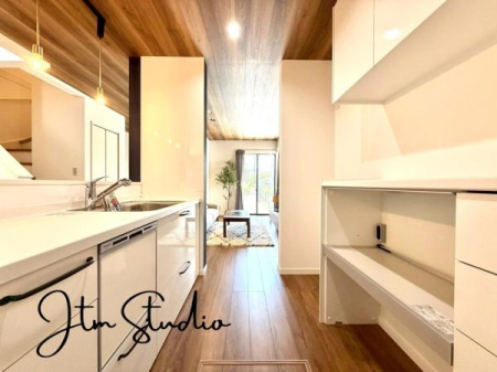 �L�b�`�� �������Ƒ��ƈꏏ�ɉ߂�����̂��ΖʃL�b�`���̖��́I�����̏o������b���Ȃ���A�ꏏ�ɂ����������Ȃ���c�������Ƒ��̏Ί炪�߂��ɂ���܂��I