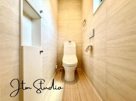 �g�C�� ��C�̊��C�Ƒ�����̌��̖��邳�ɔz�������������̂���g�C�����������̍D���ȃA���}��F���܂�u���ė���������Ԃ����o�A��l�ɂȂ���Ԃł�����A�����b�N�X�������ł��ˁ�