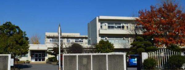 ���ӊ� �y���w�Z�z�s���s���Βˏ��w�Z�F650m