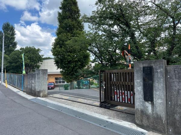 ���ӊ� �y���w�Z�z��t�s�����Ă͂��䏬�w�Z�F2395m