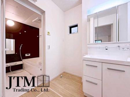 ���ʑ�E���ʏ� �y�{�H��z
3�ʋ��d�l�̐��ʉ��ϑ��R�X������D���ȉ��l���A���q�͍�������l�l�������Ƃ�����������������[�͂ł��I
��������̎ʐ^�͎{�H��ɂȂ�܂��B���ۂ̎d�l�Ƃ͈قȂ�ꍇ���������܂��B