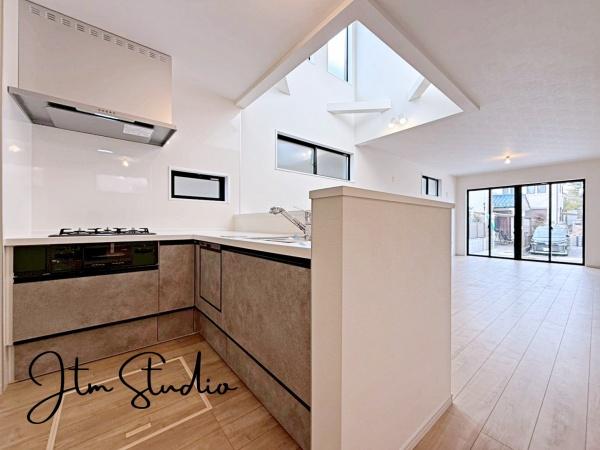 �L�b�`�� ��ƃX�y�[�X��傫���Ƃ����L�b�`�����v�w������ăL�b�`���ɗ����Ă����������₷����Ƃ肠��L���I�H��ނ���������ƕЕt�����[�͂����҂ł��܂���