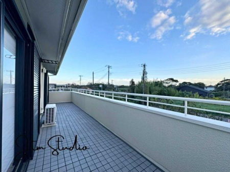 �o���R�j�[ ������������Z��X�ł������͂ɂ͍����������Ȃ��A�󂪍L���J����������A�z�������傫���Ղ��邱�Ƃ�����܂���I�C�����̗ǂ������ʂ蔲����X���݂ł���