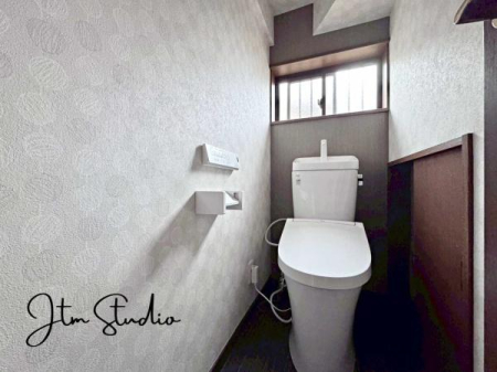 �g�C�� ��C�̊��C�Ƒ�����̌��̖��邳�ɔz�������������̂���g�C�����������̍D���ȃA���}��F���܂�u���ė���������Ԃ����o�A��l�ɂȂ���Ԃł�����A�����b�N�X�������ł��ˁ�