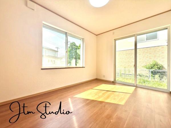 �m�� ���r���O���̋����̓��r���O������ڂ��͂��̂ŁA���q�l�̗V�ѕ�����Ǝ��X�y�[�X�ȂǂƑ��l�ɂ��g�����������܂��I�ߐ؂�΂����Ⴒ���ኴ���������܂�����������Ƃ������r���O�̏�Ԃ�ۂ��Ƃ��ł��܂���