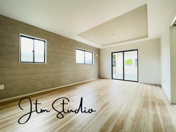 ���r���O �_�C�j���O�e�[�u���E�\�t�@�[�Z�b�g�E�s�u�{�[�h������Ƃ�������Ĕz�u�ł���L���ł��B�Ƌ�̃��C�A�E�g���V�����X�^�[�g�̊y���݂̈�ł��ˁ�