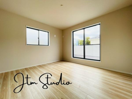 �m�� 2�ʍ̌����m�ۂ������邢�����́A���ʂ����ǂ��A��ϋ��S�n�̗ǂ���Ԃł��B
�傫�ȑ�����̌����ӂ�閾�邢��ԁA���S�n�ǂ��A������芰����e���̋�Ԃł���