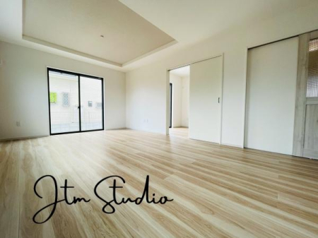 ���r���O �L���ɉ����A�����炽���Ղ��������̂ŁA��������邭�ċC�����̂������r���O�Ɏd�オ��܂��B��Ԃɗ]�T�����邾���łȂ��A�����́h���h�������Ă���܂��B�����̎��Ԃ���������ґ�ɂȂ�܂����