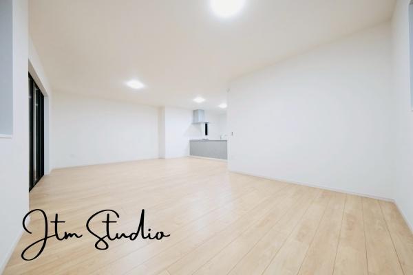 ���r���O �����ɂ݂͂�Ȃ��W���A�H���Ɗy������b���n�܂�B�b�ɖ����ɂȂ肷���āA��������Y��锼�߂��ɂȂ��Ă��܂��B����ȑ��̊Ԃ̍K�������������Ă����ꏊ�ł��肽����