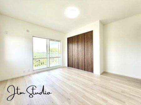 �Q�� ���[����������Ɗm�ۂ���Ă���̂ŁA�������S�̂��L�����g�����������܂���
�����̕����ŉ߂������Ԃ��[�����܂���
