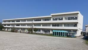 ���ӊ� �y���w�Z�z�s���s���t�䏬�w�Z�F220m